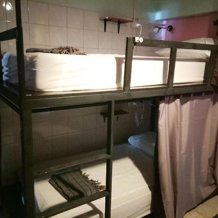 The 25 Hostel Hat Yai Luaran gambar