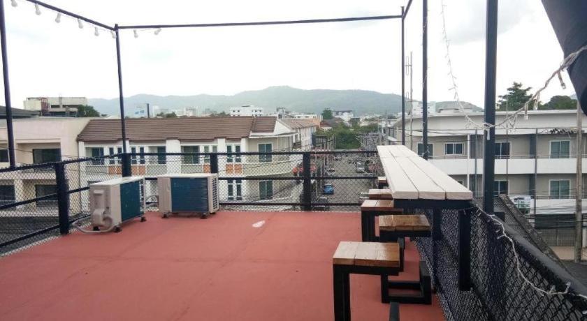 The 25 Hostel Hat Yai Luaran gambar