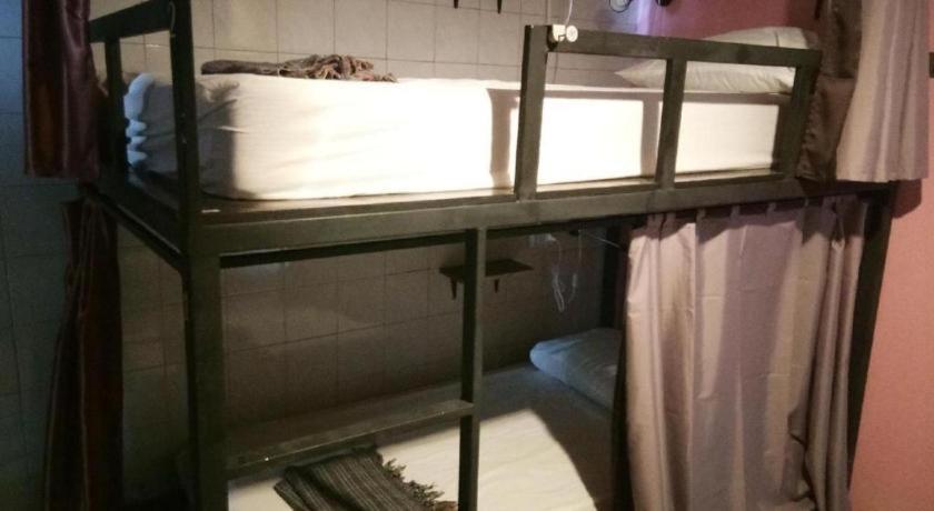 The 25 Hostel Hat Yai Luaran gambar