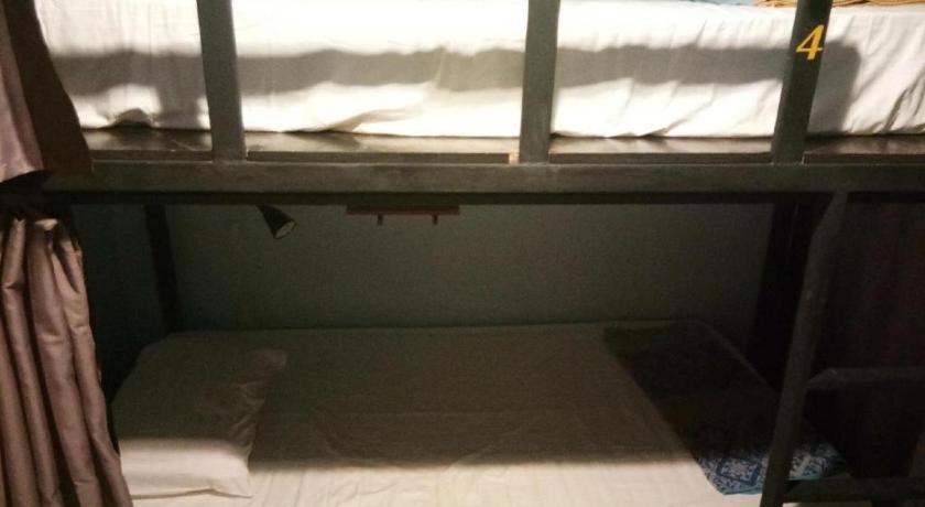 The 25 Hostel Hat Yai Luaran gambar