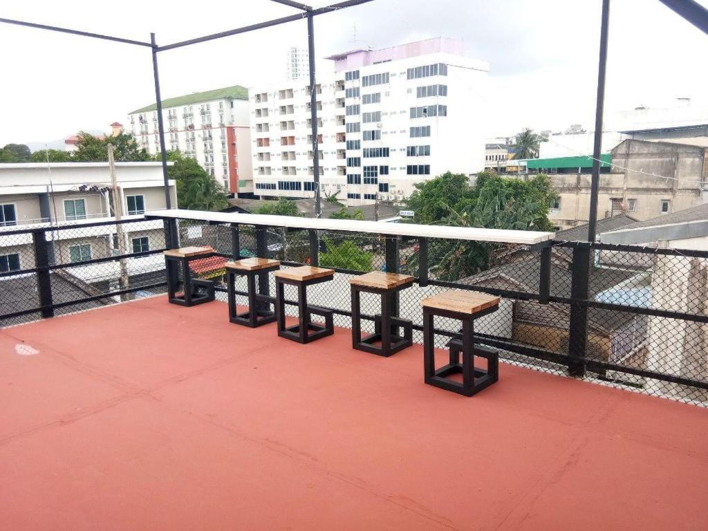 The 25 Hostel Hat Yai Luaran gambar