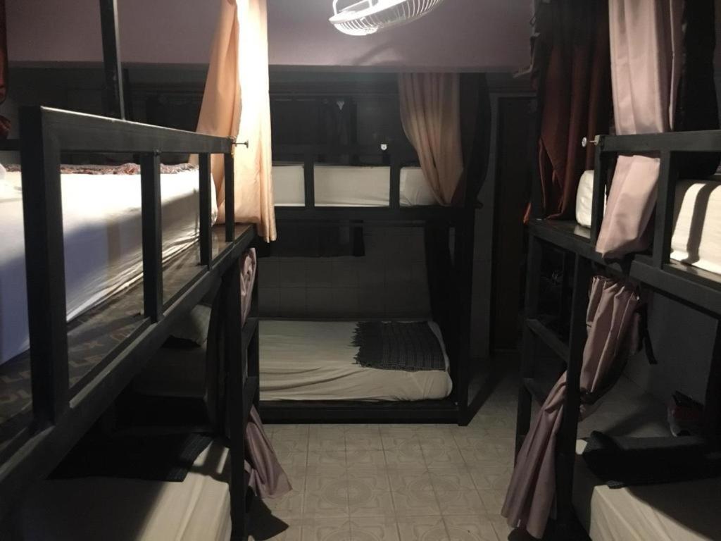 The 25 Hostel Hat Yai Luaran gambar